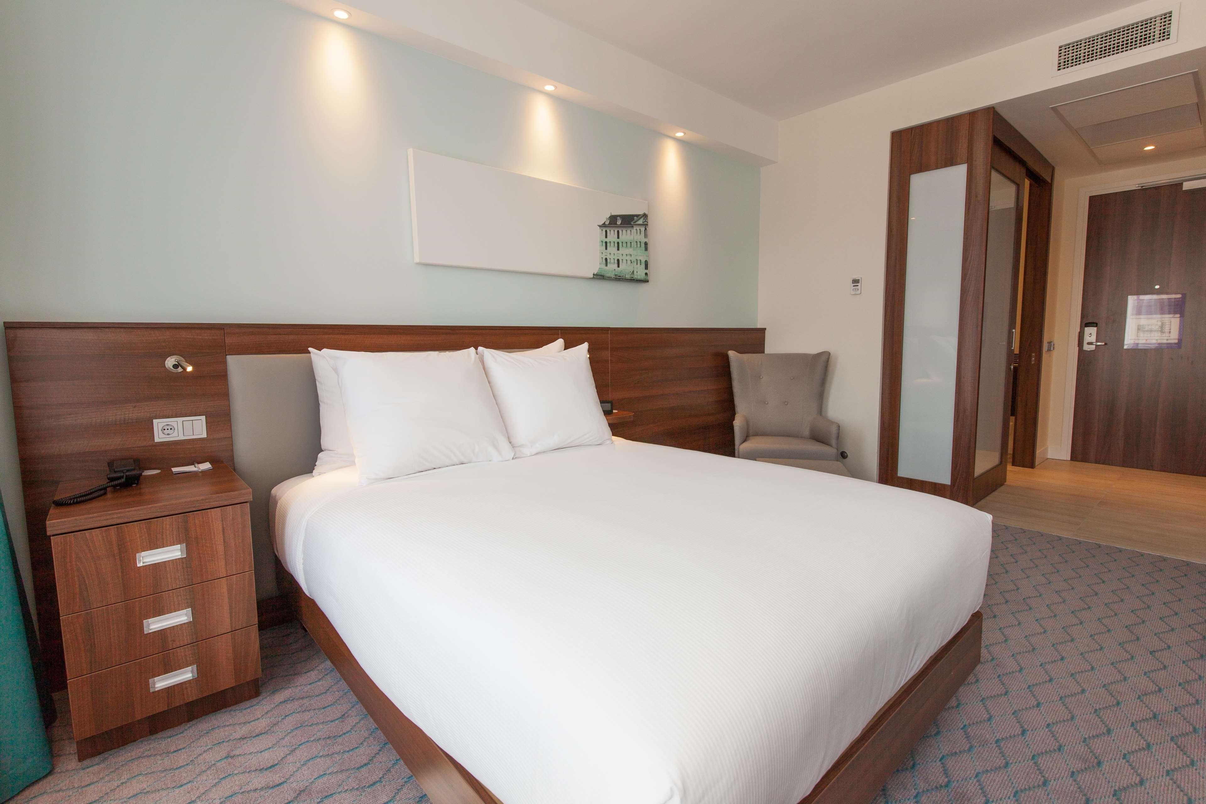 Hampton By Hilton Amsterdam Centre East Hotel Exterior photo